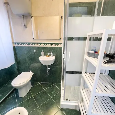 Big Fish 게스트하우스 알게로